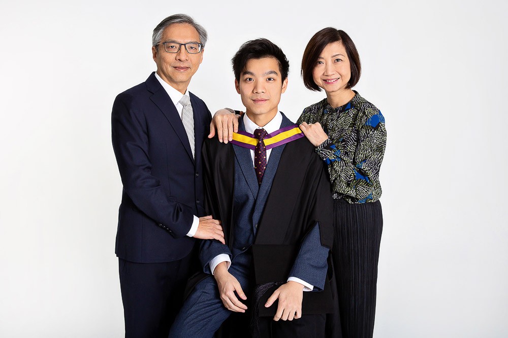 graduation portrait with family in studio london