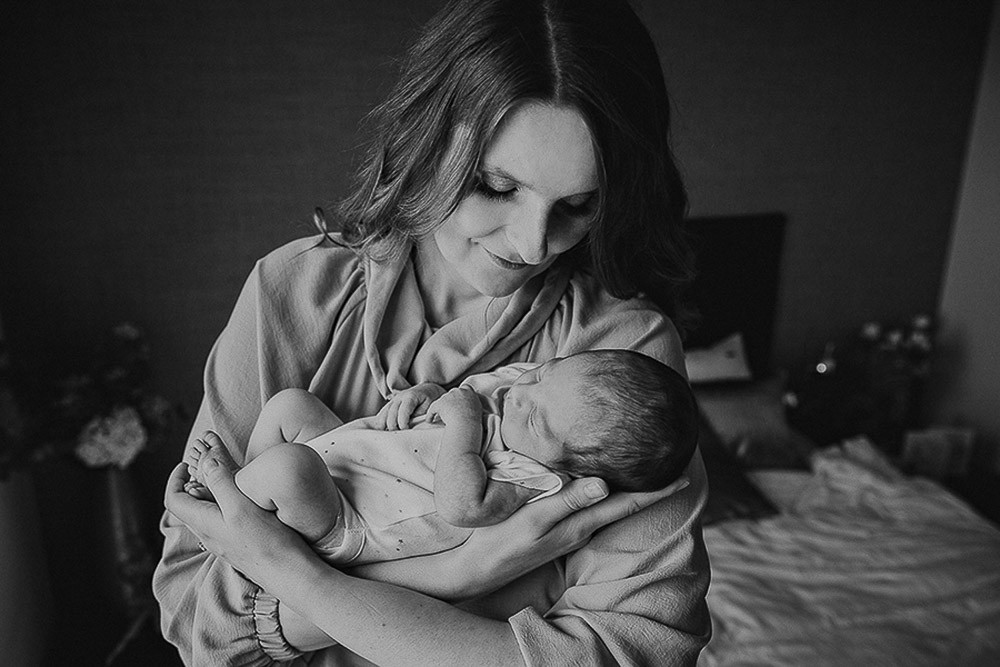 home newborn baby photoshoot